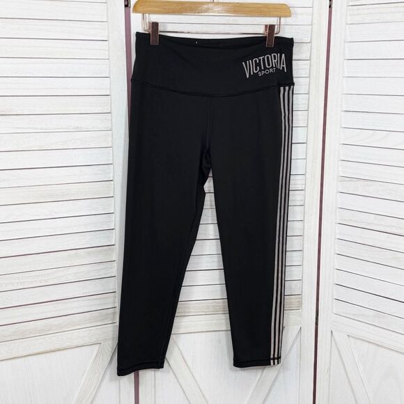 Victoria’s Secret Sport Reflective Stripe Capri Leggings Black Medium - Picture 11 of 11